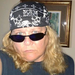 Meet your Posher, Pam